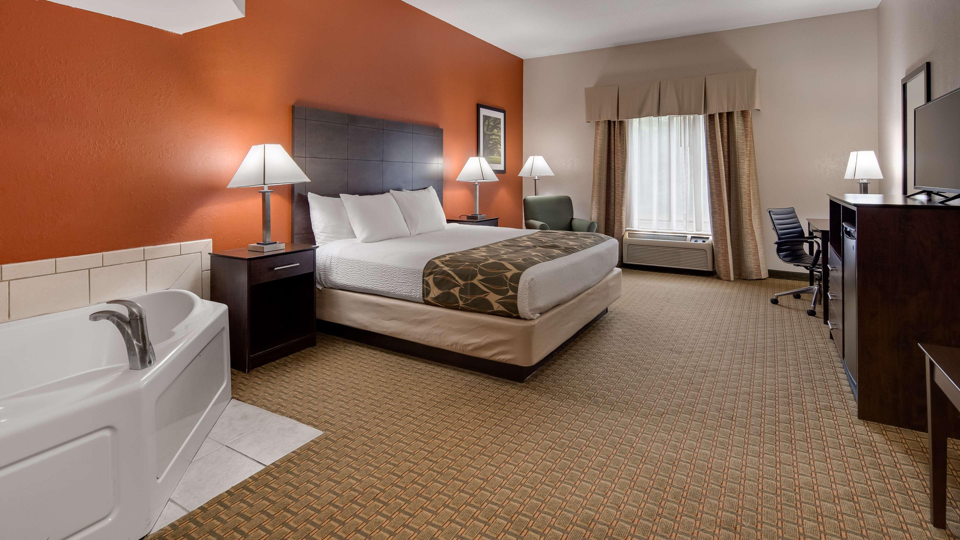 Best Western Executive Inn - Latta Berrys Crossroads Exterior photo